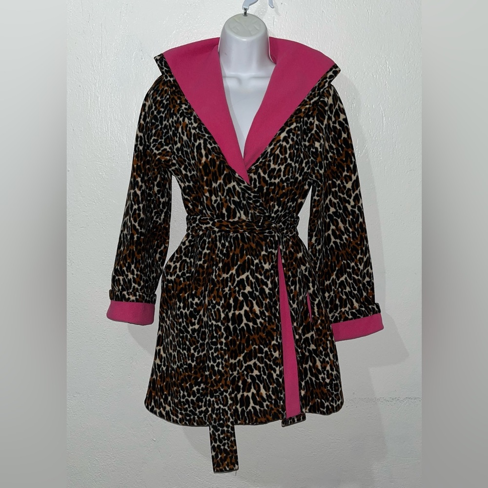 Betsey Johnson Intimates Soft Plush Fleece Robe Leopard Pink Hooded Bathrobe, S